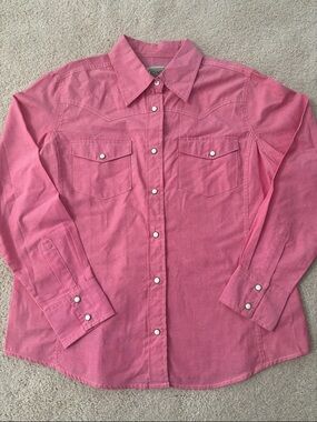 C.E. Schmidt Workwear “Fit for Her” Pink Rose Pearl Snap Down Shirt Size Medium
